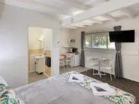 Oasis Motel Hotels in Parkes