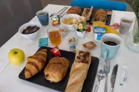 Study Hôtel Bordeaux Lormont - breakfast