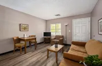 Affordable Suites Greenville - Pet friendly