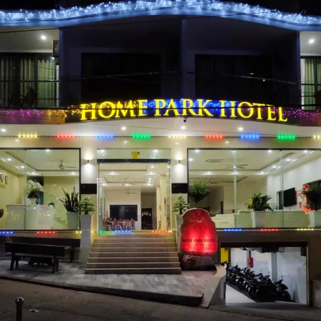 Home Park Hotel Отели рядом с достопримечательностью «Searama Dive Center»