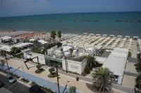 Hotel Ristorante Il Caminetto Hotel in zona Dino Bigioni Outlet