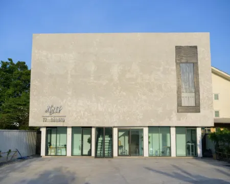 納普77 三帕蘭酒店