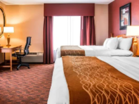 Comfort Inn & Suites and Conference Center Hotels in Mount Pleasant