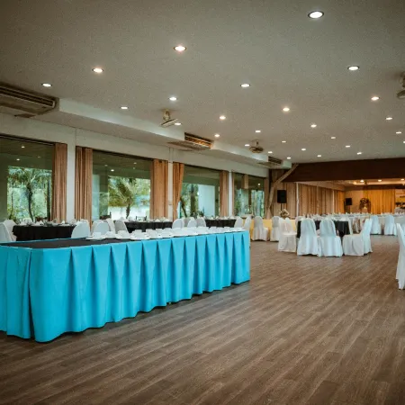Tak Andaman Hotel