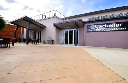 Mackellar Motel