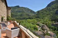 Châteauzen Hotels in Saint-Laurent-le-Minier