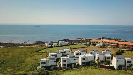 Aewol Bada Town House Отели рядом с достопримечательностью «Aewol Coast Road»