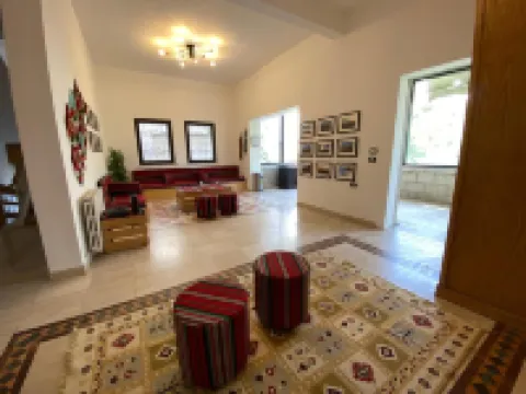 Lemon Tree Residence - Homestays