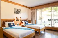 RoomQuest Golden Triangle Premium Collection