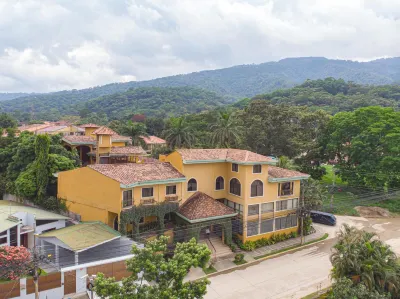 Apart Hotel la Cordillera Hotels in 