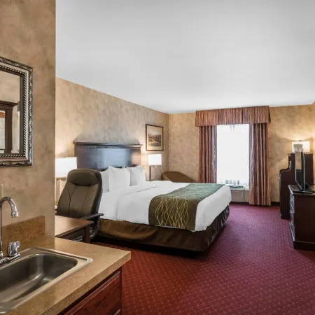 Comfort Inn & Suites