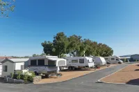 克萊斯特維觀光公園酒店 - 停車場