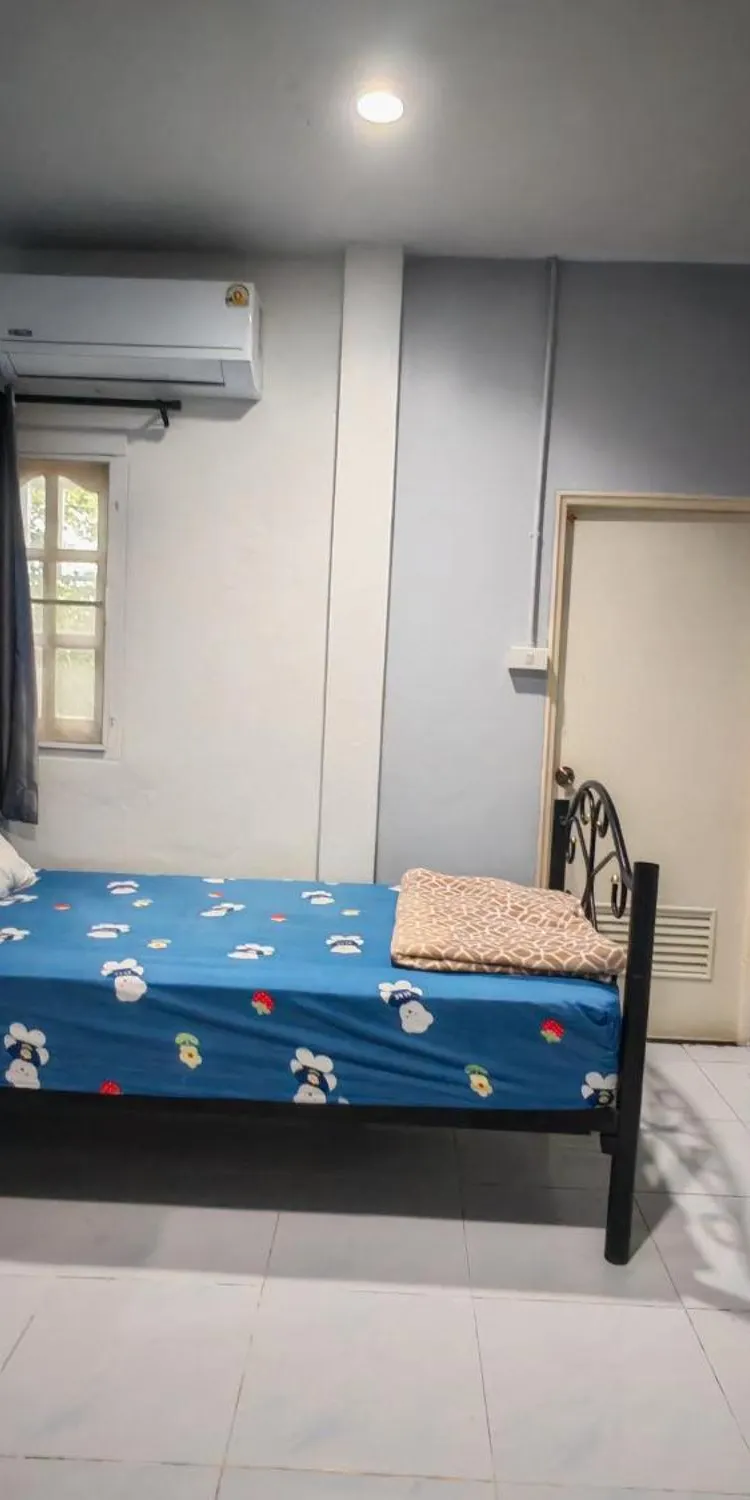 ห้องเตียงเดี่ยวขนาดเล็ก