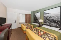 Super 8 by Wyndham Monterey