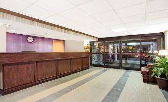 Days Inn by Wyndham Newport News City Center Oyster Point