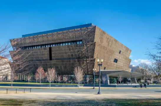 コートヤード バイ マリオット ワシントン DC/フォギー ボトム リンカーン記念堂リフレクティングプール周辺のホテル