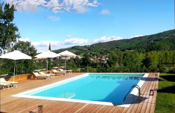 聖特魯米娜圖農場假日酒店