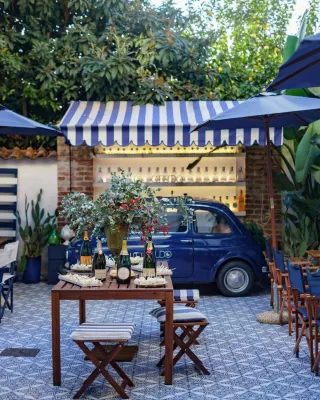 Crudo Home Hotel in zona Pompei (moderna)