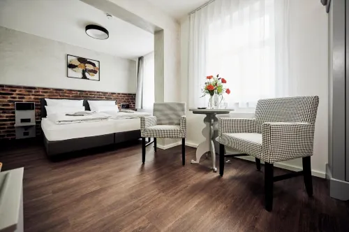 Zieglers Restaurant & Pension - Parking