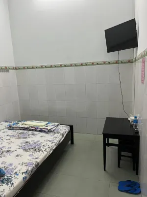 Cat Phuong Motel - Motels