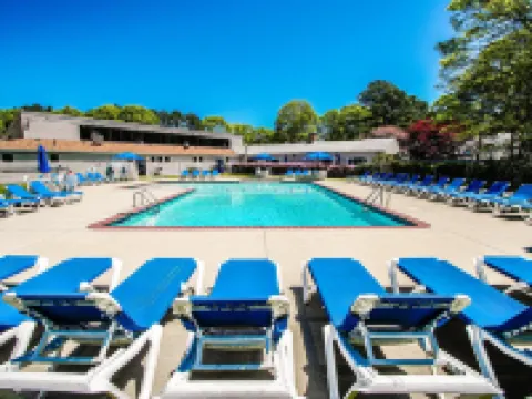Sea Mist Resort Hotels in Mashpee
