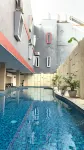 Golden Rich 88 Hotel - ที่มีสระว่ายน้ำ