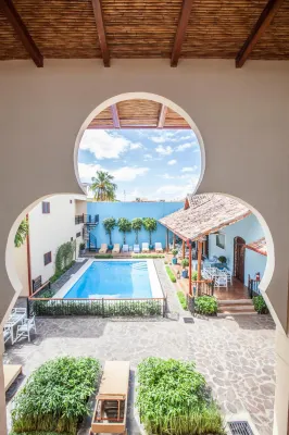 Hotel Plaza Marbella Granada