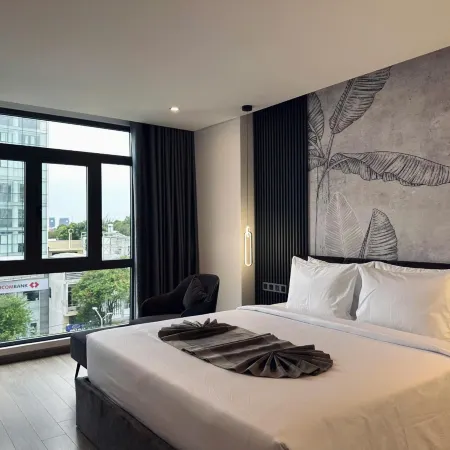 LION 17 Hotel