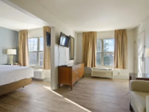 エクステンデット ステイ アメリカ スイーツ カンザス シティ レネックサ 8ンTHス ストリート レネックサのホテル