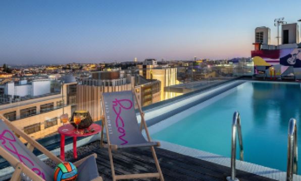 Moxy Lisbon City