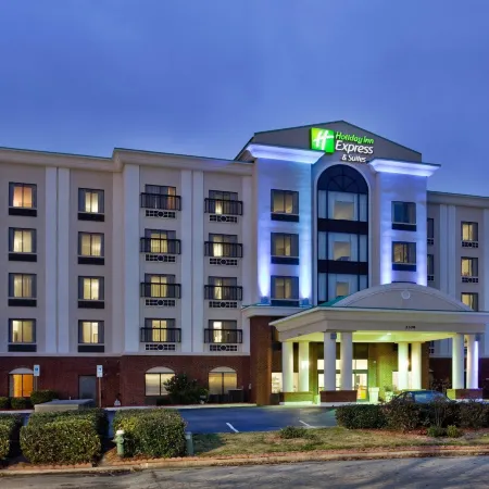 Holiday Inn Express & Suites WILSON-DOWNTOWN by IHG