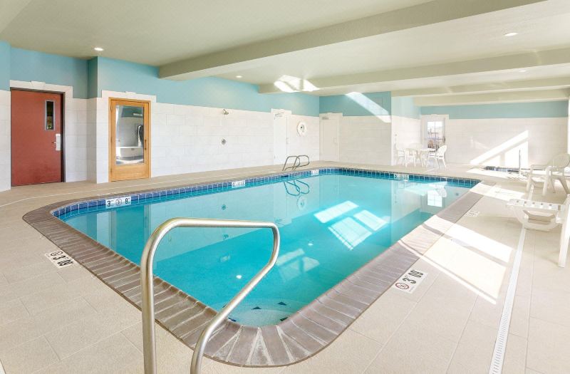 Holiday Inn Express & Suites Seaside-Convention Center by IHG photo 3