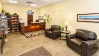Days Inn by Wyndham Duluth Lakewalk - Wi-Fi