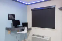 Super 8 by Wyndham Claremore OK