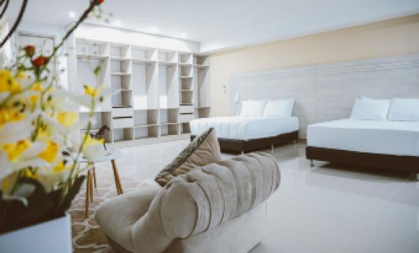 Hotel Súper Estrellas - Housity