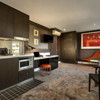 Quest East Melbourne Hotels near Olympic Park Oval