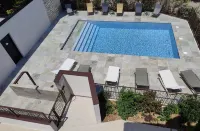 Hotel les Amandiers - Pools