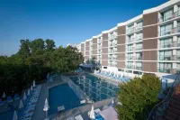Hotel Slavey - All Inclusive - С бассейном