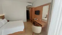 Ayman Syariah Hotel - balcony