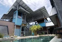 Aspect Central - Swimmingpools