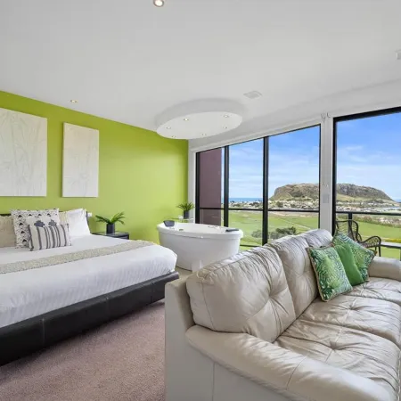 Horizon Deluxe Apartments