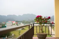 Sunny Trang An Homestay - con vista montagne