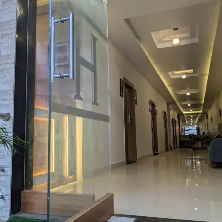 Gautam Inn
