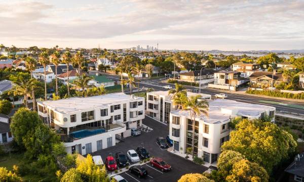 Carnmore Hotel Takapuna