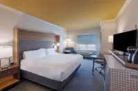 Holiday Inn & Suites Mckinney - N Allen Các khách sạn gần Third Monday Trade Days