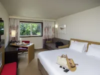 Novotel Nantes Carquefou Hotel a Couffe