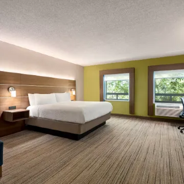 Holiday Inn Express WINCHESTER SOUTH STEPHENS CITY by IHG