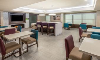 La Quinta Inn & Suites by Wyndham Jonesboro