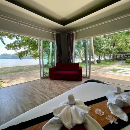 Pak Nam Resort
