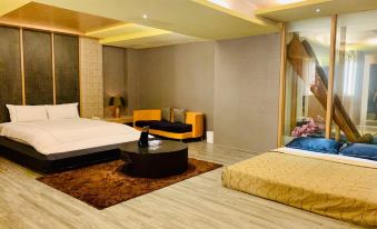 Her Home Spa Motel Chiayi